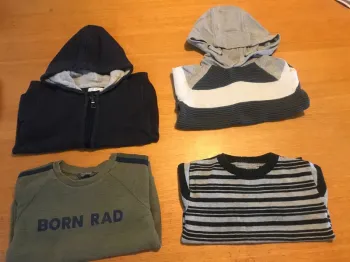 Lot 4 pulls 3 ans