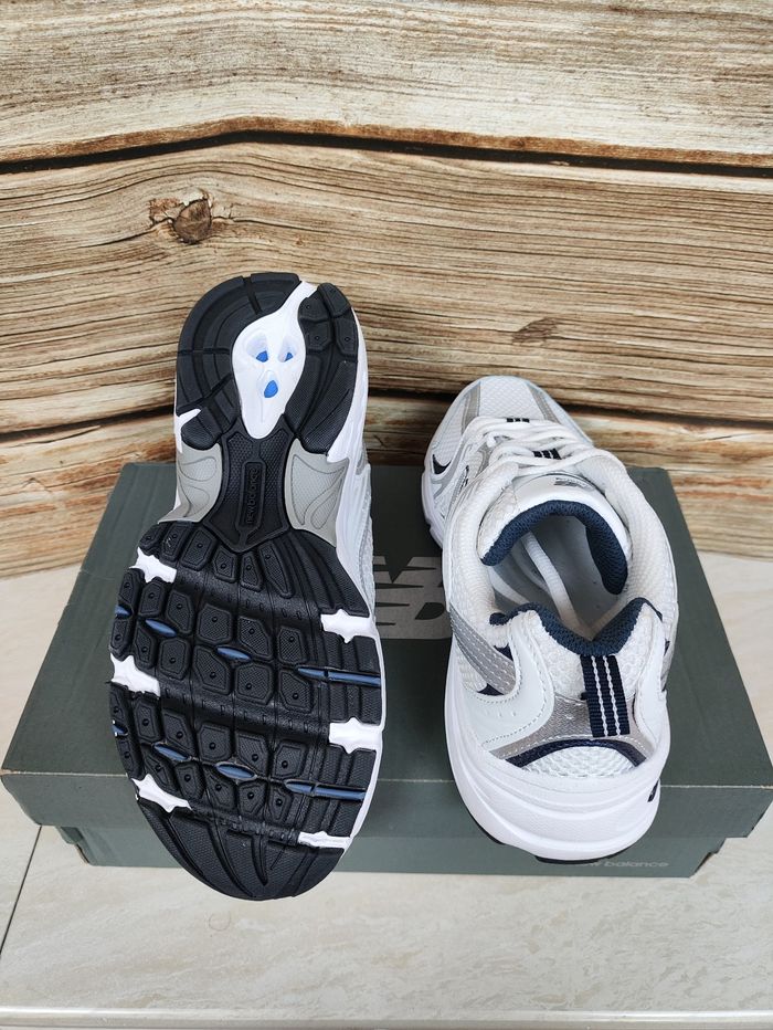 Originais New Balance 530 White Silver Navy Taille 44 - photo numéro 3