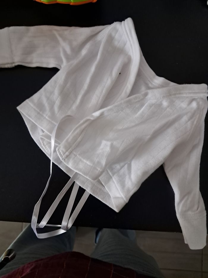 Brassière blanche 1 mois