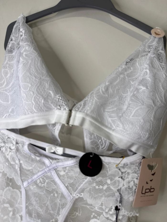 🌻👙Magnifique ensemble - taille L- dentelle- neuf avec étiquette - photo numéro 2