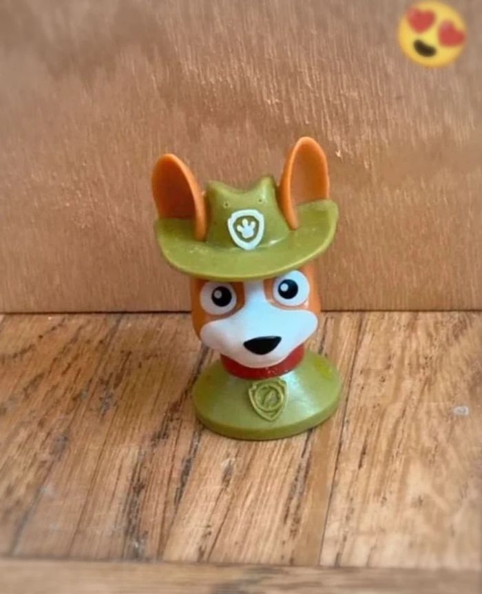 Figurine