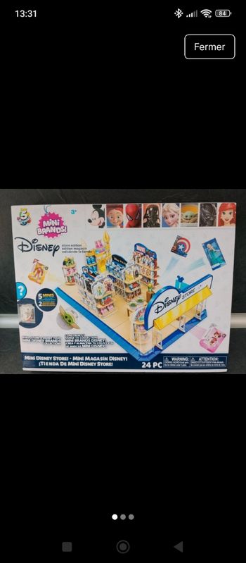 Boîte magasin mini brands Disney store magasin