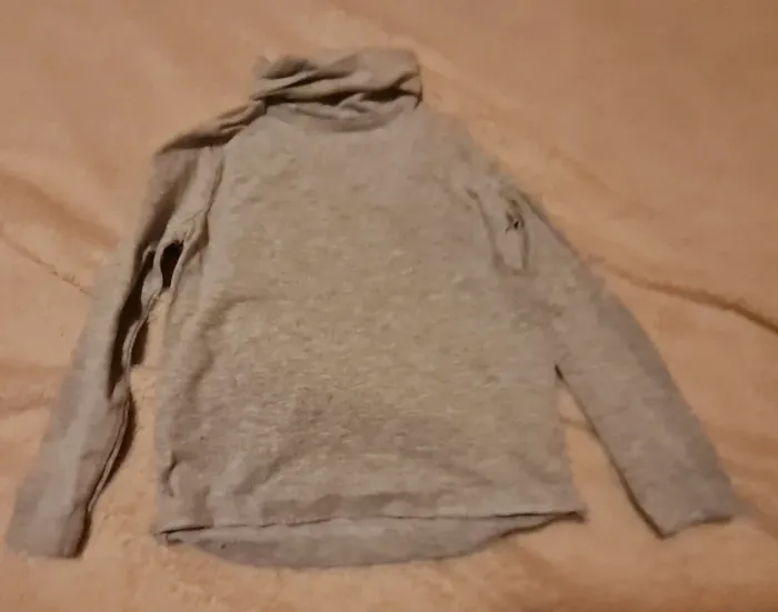 Lot pulls 2 ans - photo numéro 6