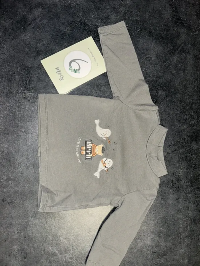Pull « musique » avec col