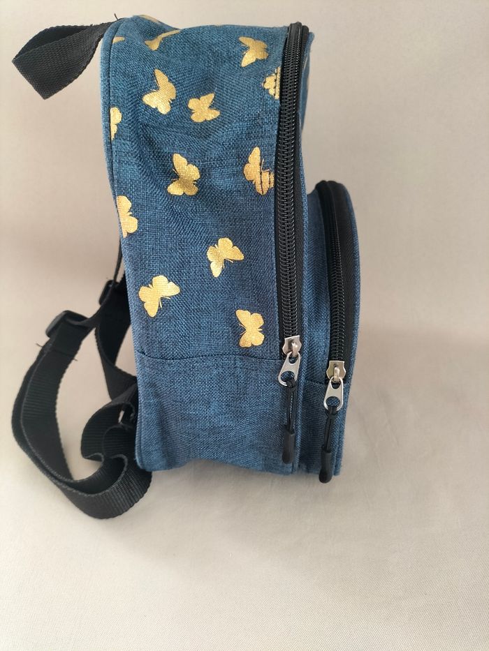 💙 Sac à dos maternelle/nounou papillons - Les Tropéziennes - Excellent état 💙 - photo numéro 6