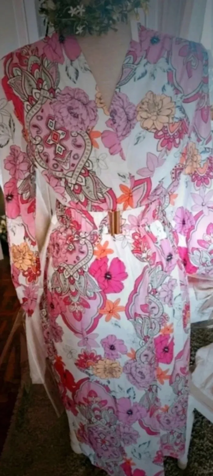 Robe longue porte feuille Taille M Neuve - photo numéro 2