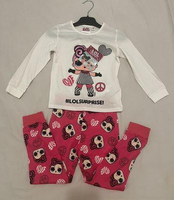 Pyjama 2 pièces ,fille ,5 ans (lol surprise)