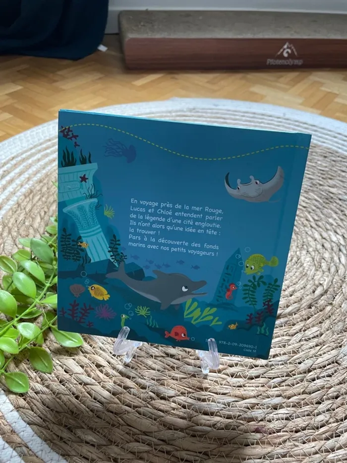 Livre - le secret sous la mer - photo numéro 2