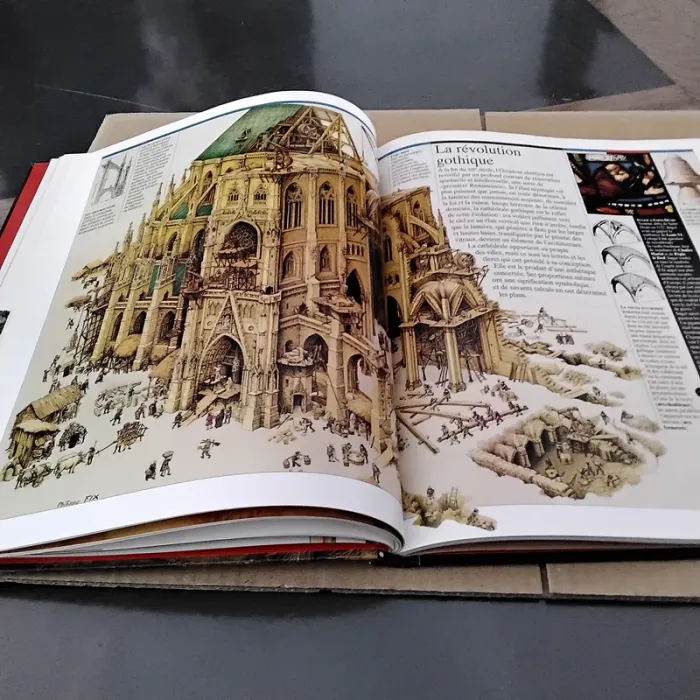 A l’ ombre des châteaux forts Gallimard Larousse - photo numéro 8