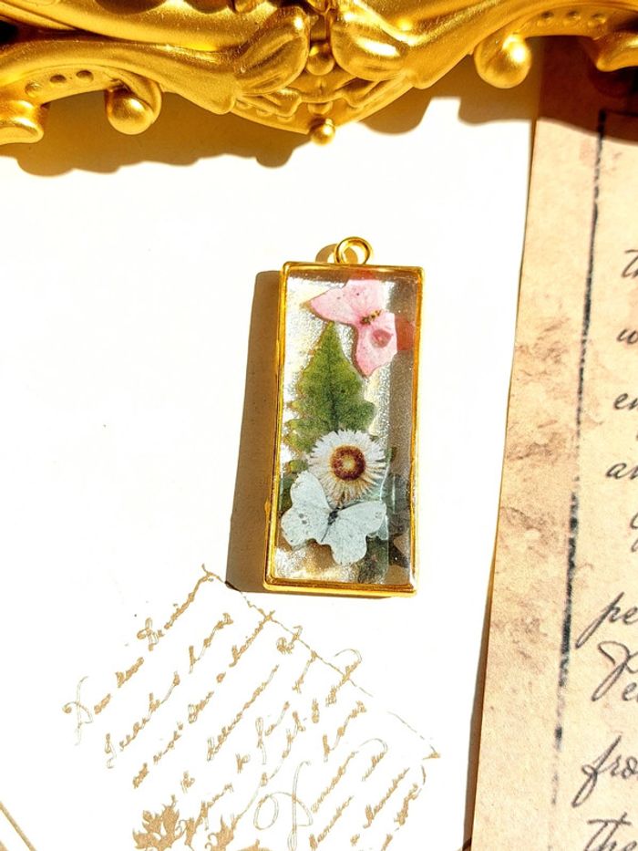 Magnifique pendentif en résine style bohème - photo numéro 5