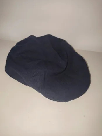 Béret bleu marine taille 49 excellent état