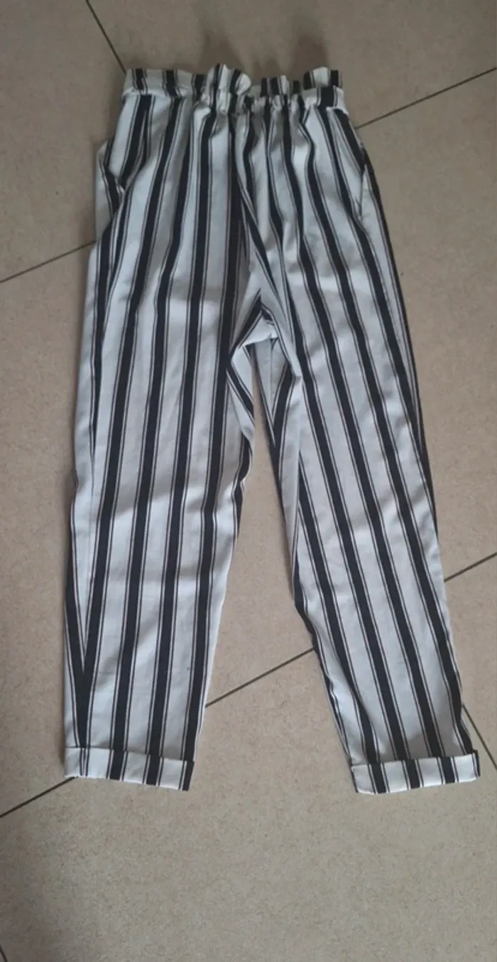 Pantalon Pull & Bear S - photo numéro 2