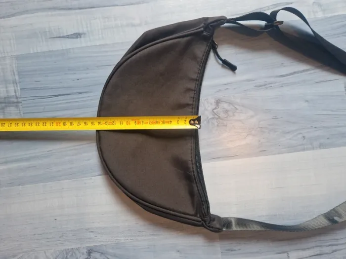 Banane noire neuve - photo numéro 3