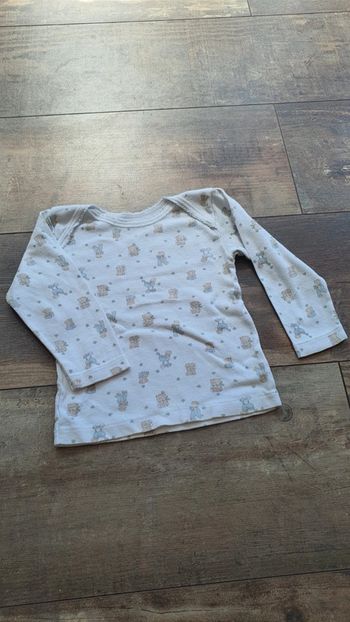 T-shirt  6 mois 68 cm en très bon état