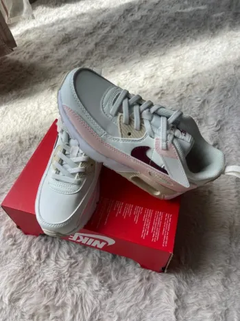 Basket Nike air 90
