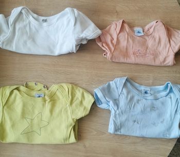 Lot 4 bodies MC 18 mois