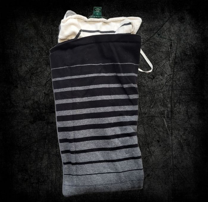 Robe-pull Ralph Lauren – Taille S – Rayures noires, grises et blanches – Col bateau – Manches 3/4 - photo numéro 2