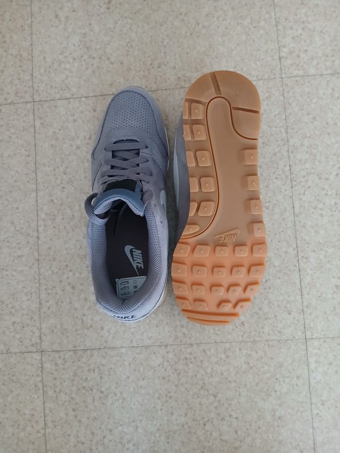 Chaussure Nike - photo numéro 4