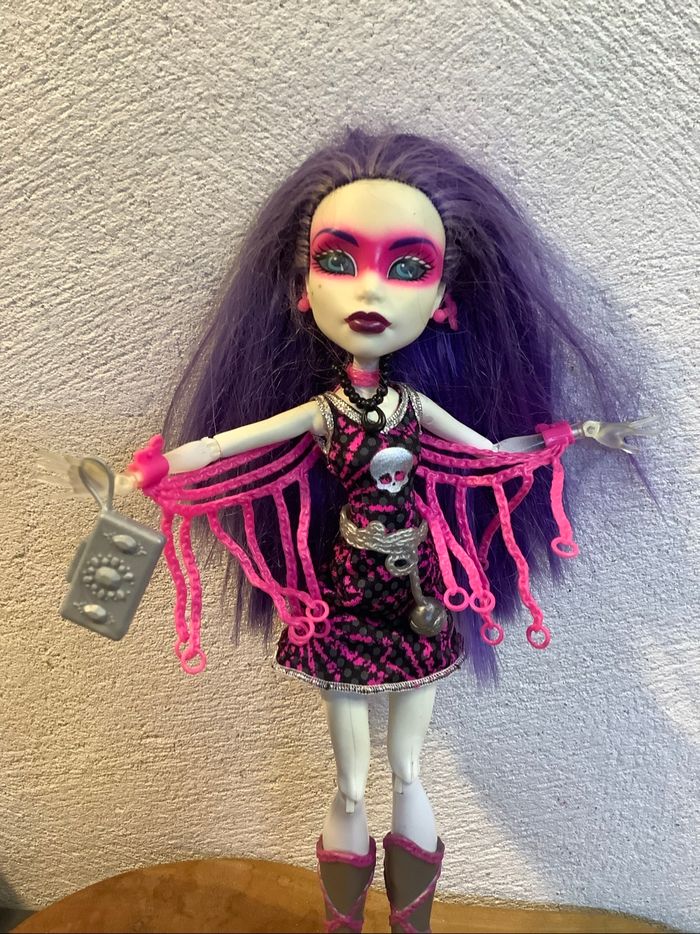 Poupée Monster High Spectra Vondergeist Power Ghouls - photo numéro 3