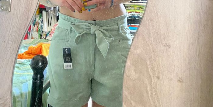 Joli short vert d’eau - photo numéro 5