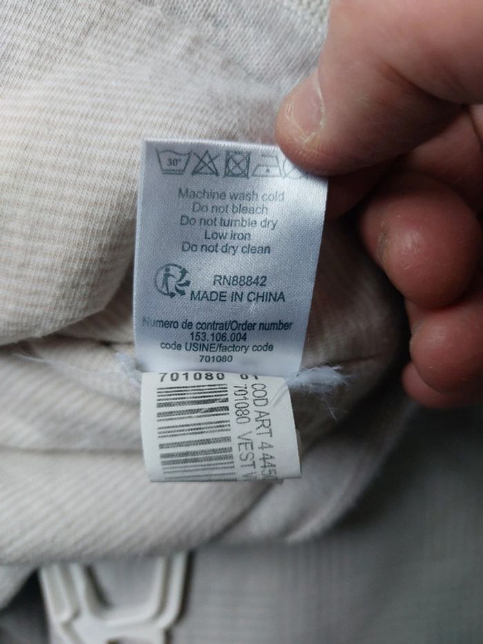 Gilet épais avec capuche Cyrillus taille
12 mois - photo numéro 5