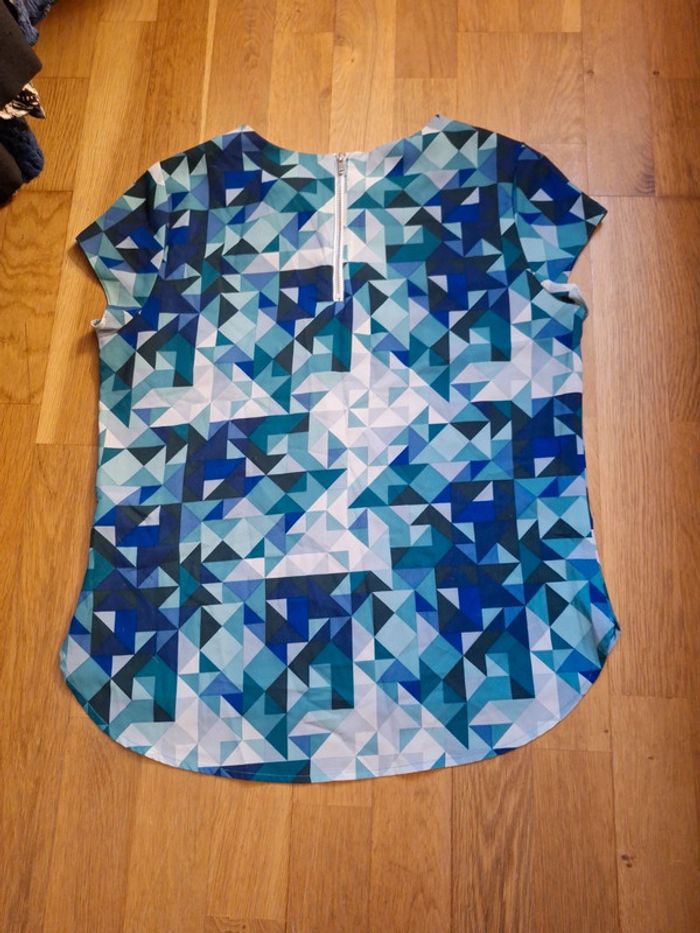 Haut fluide motifs géométriques - photo numéro 3