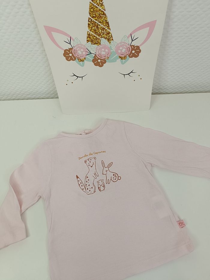 🦄 Tee shirt bébé fille taille 6 mois 🦄