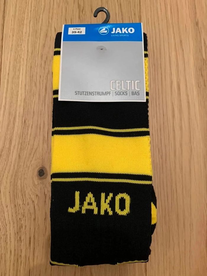 Chaussettes de football neuf taille S , taille 39-42