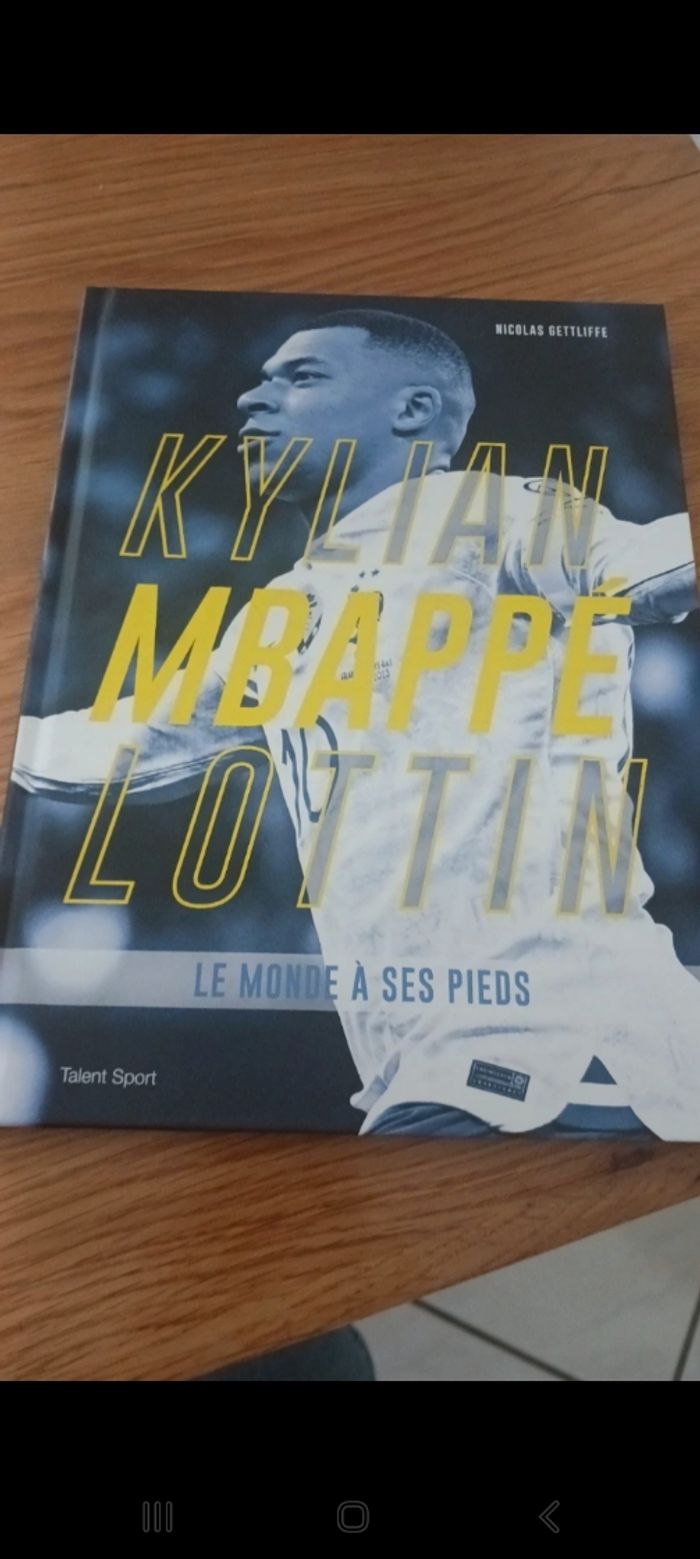 Livres - photo numéro 2