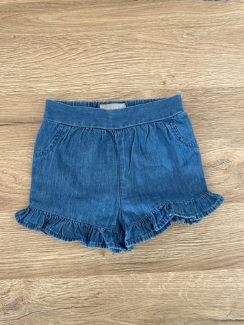 Short bébé fille taille 6-9 mois Primark 