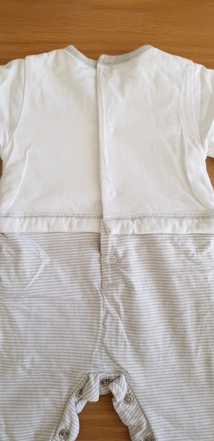 Combinaison 1 mois - photo numéro 4
