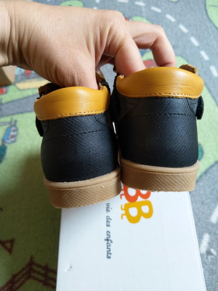 Chaussures montantes de chez GBB pointure 27 - photo numéro 4