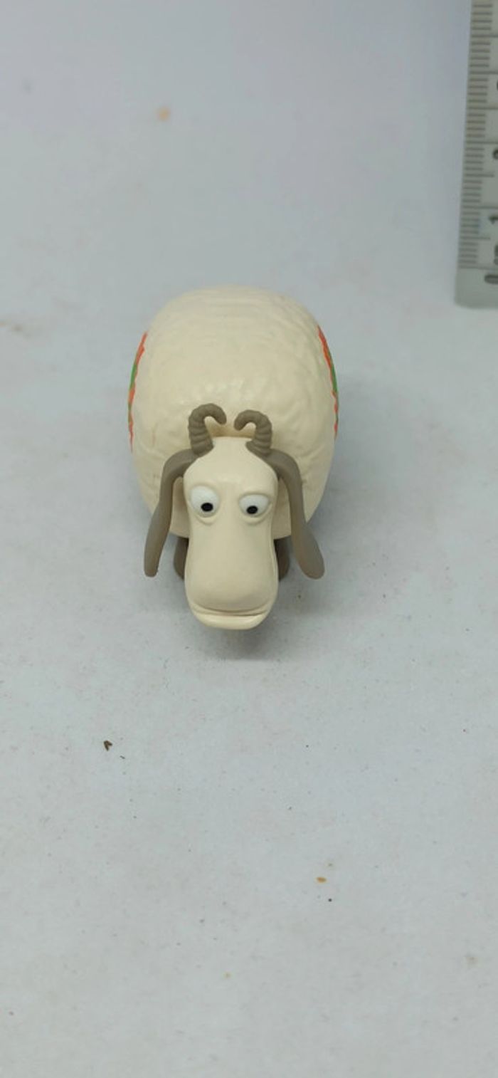 Mouton avec cible colorée sur son corps playmobil - photo numéro 2