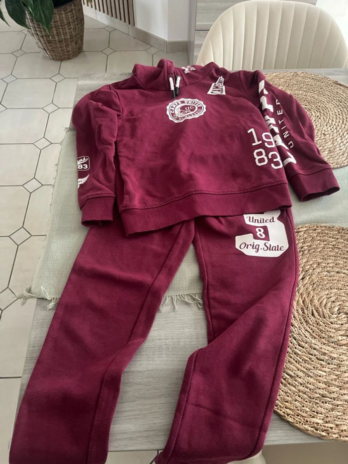 Jogging taille 10 ans