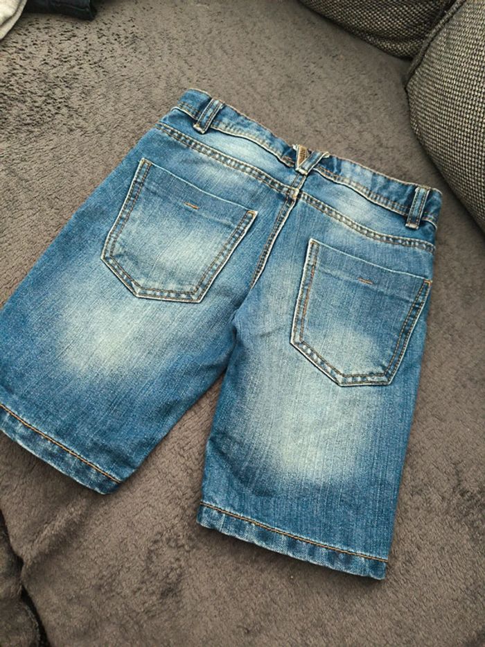 Bermuda en jean tape à l'oeil - photo numéro 4