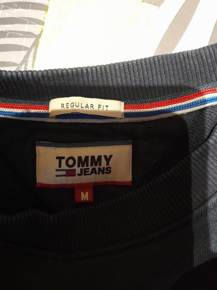 Sweat Tommy Jeans taille M très bon état - photo numéro 3