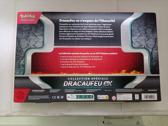 Coffret pokémon Dracaufeu ex - photo numéro 2