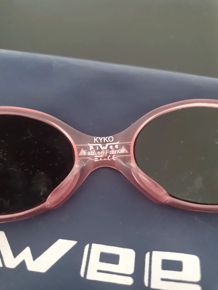 Lunettes de soleil bébé fille - photo numéro 4