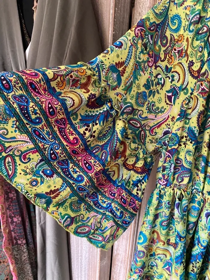 Robe soie vert et jaune - photo numéro 2