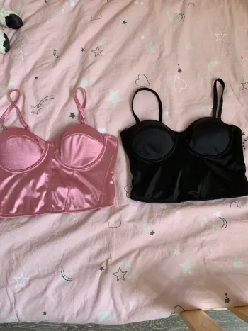 Crop trop rose et noir