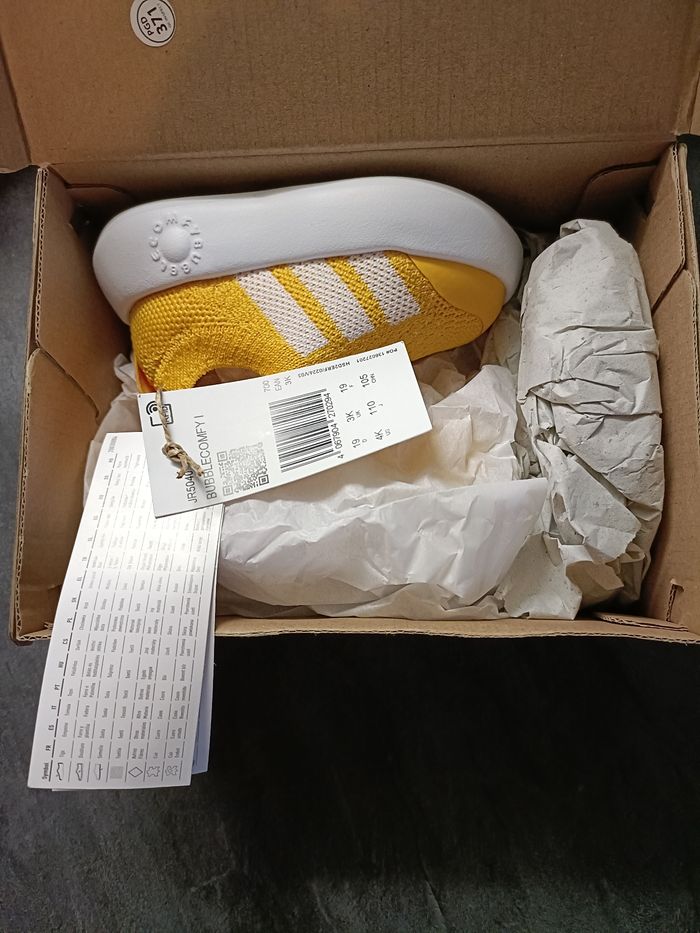 Basket neuve pour bébé - photo numéro 3