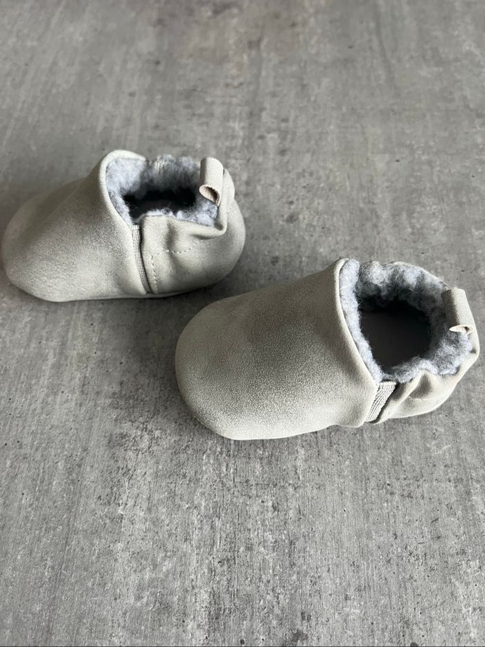 Jolie petit chaussons naissance fille - photo numéro 2