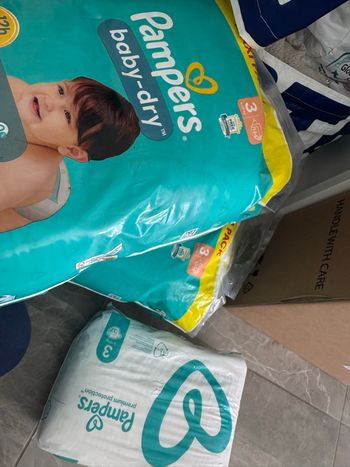 Couches Pampers T3
