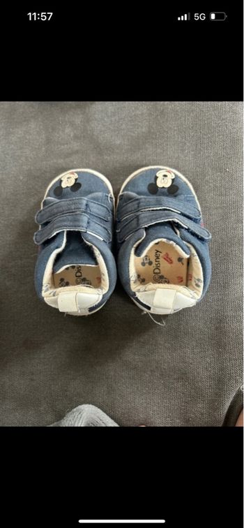 Chaussure bébé Mickey