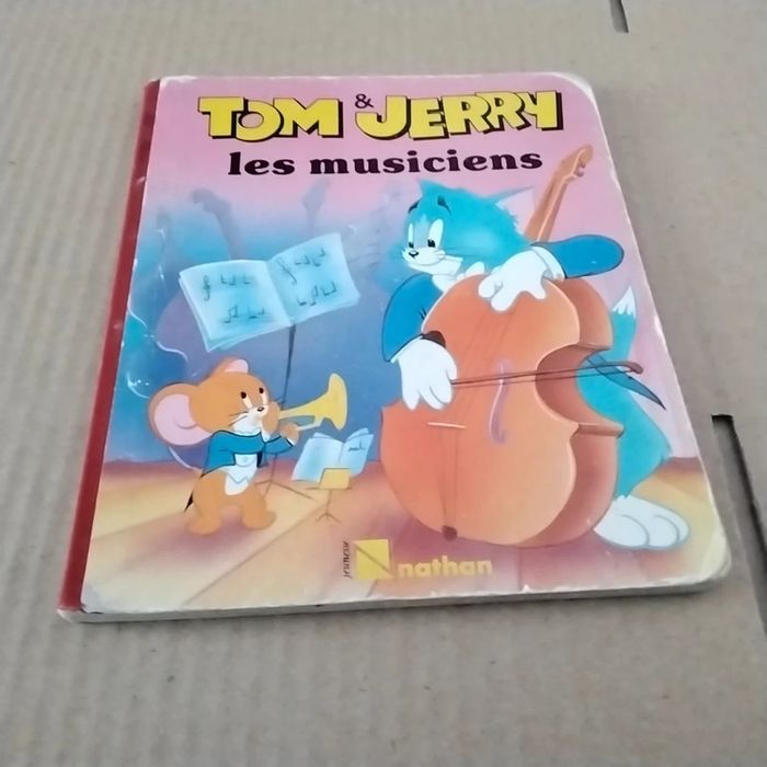Lot 2 livres Tom et Jerry Nathan - photo numéro 2