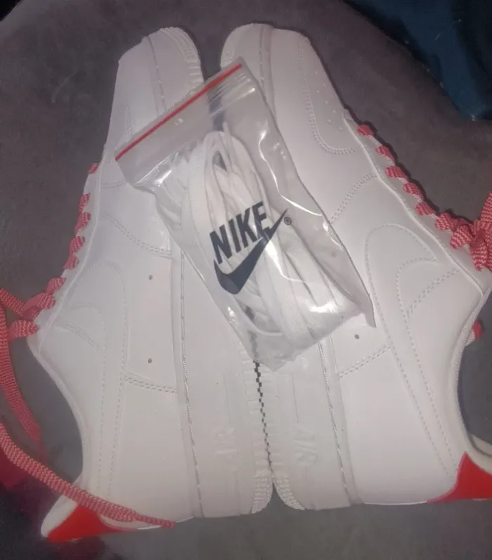 Baskets blanches Nike air force one - photo numéro 9