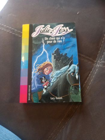 Julie et Jess un chien qui n'a peur de rien