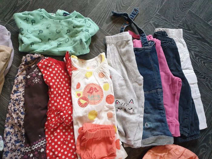 Lot de 23 vêtements été fille 9 mois - photo numéro 2