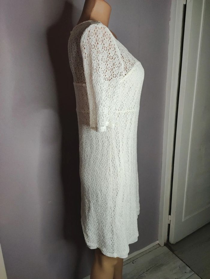 Robe dentelle blanche - photo numéro 3