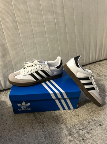 OG adidas sambas 42